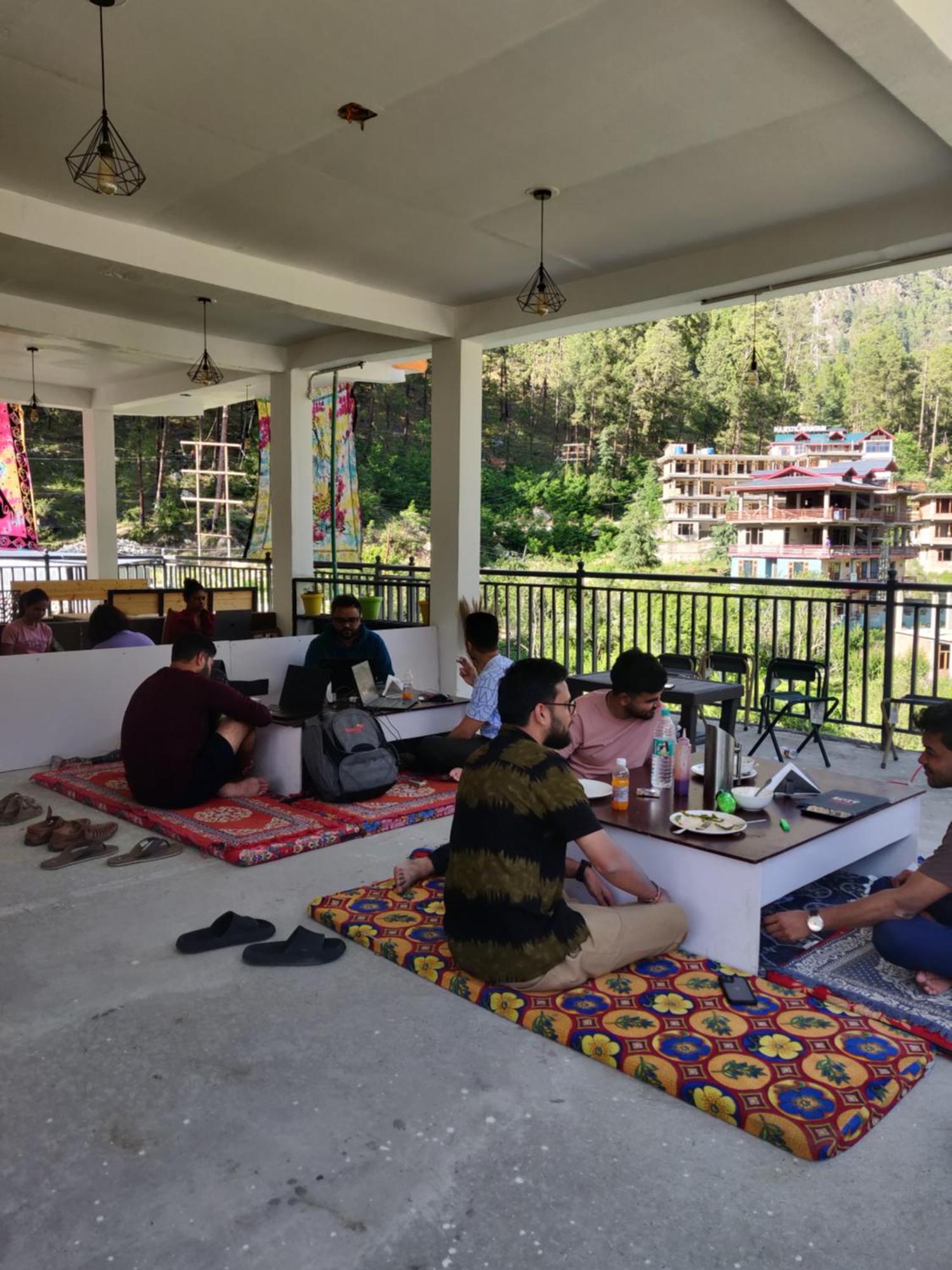 Himtrek Stays, Kasol Eksteriør bilde
