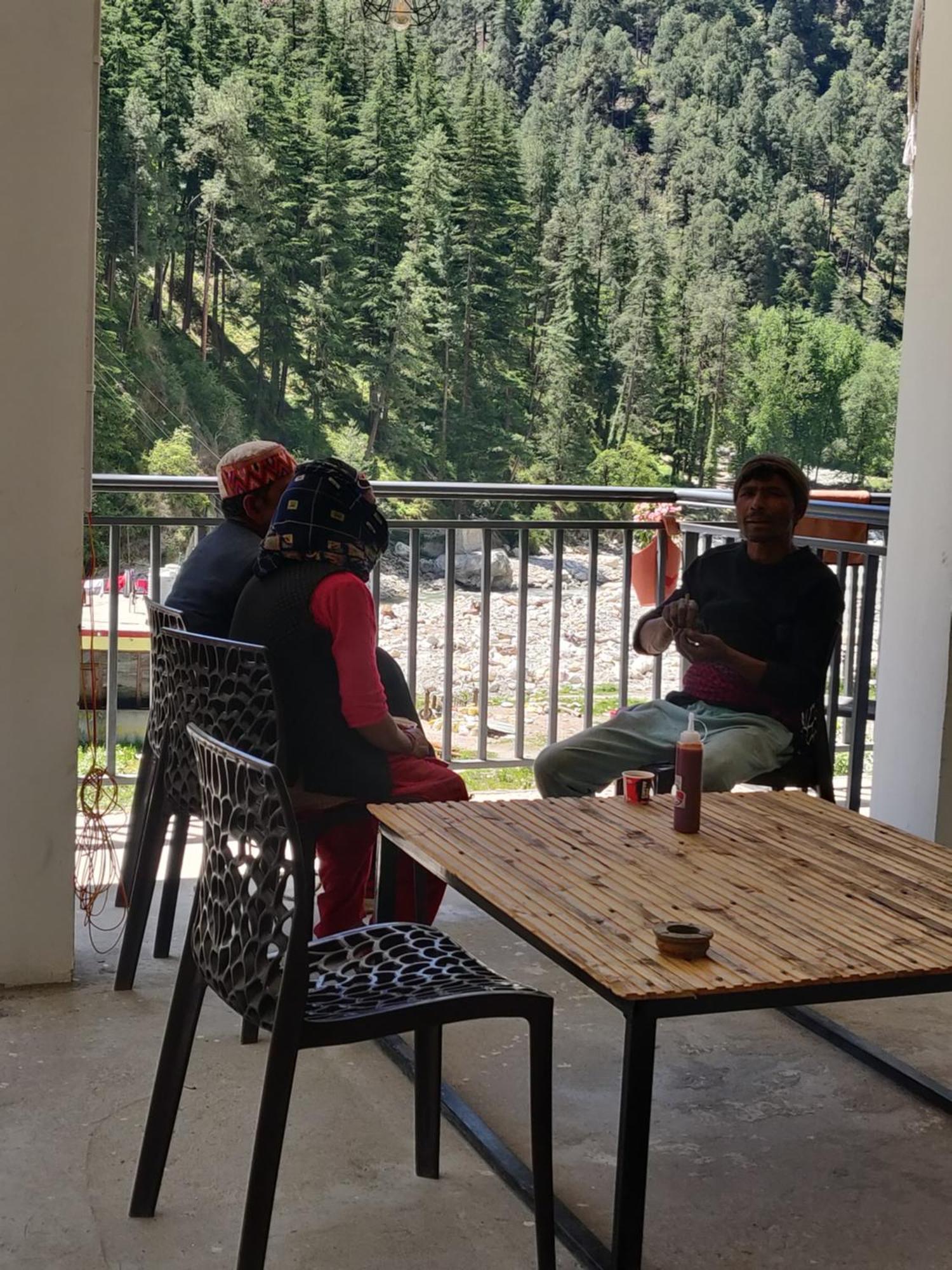 Himtrek Stays, Kasol Eksteriør bilde